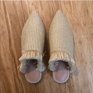 Rafia Mule Row Frolick